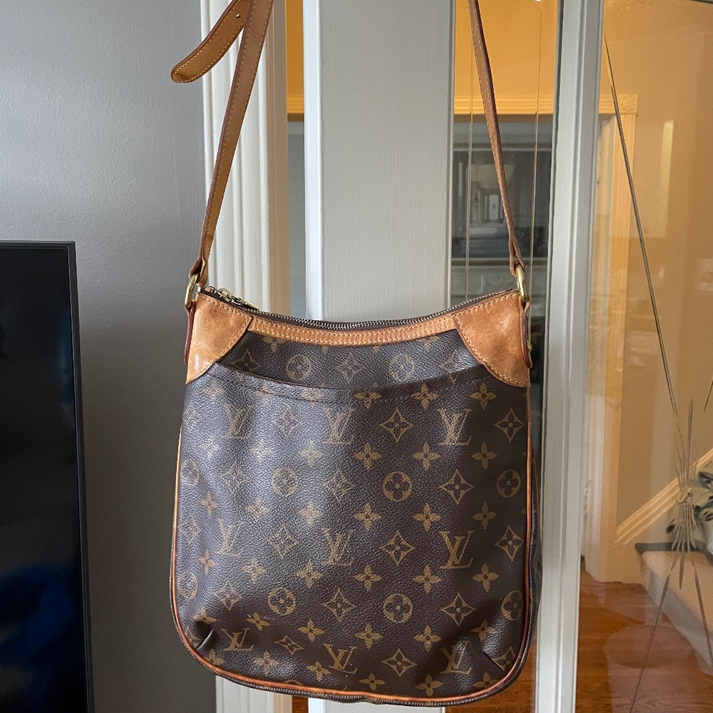 Louis Vuitton messenger bag